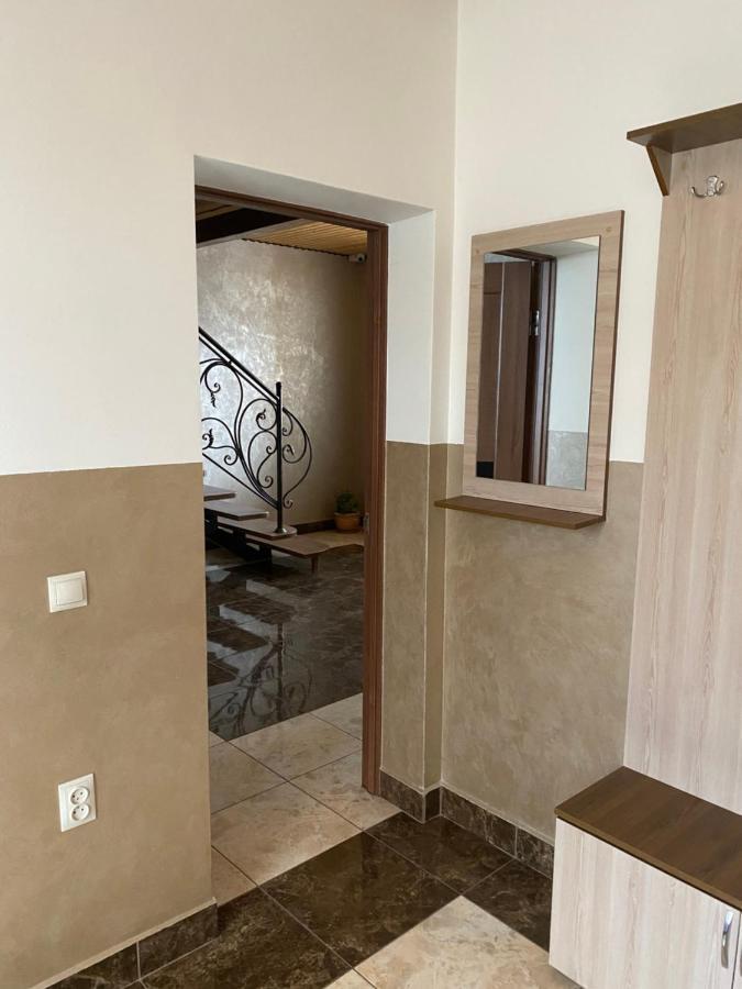 Домашній Затишок Hostel Stryi Bagian luar foto